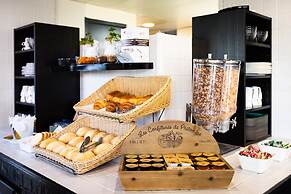 Hôtel Face West Le Pontet