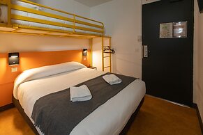 Hôtel Face West Le Pontet