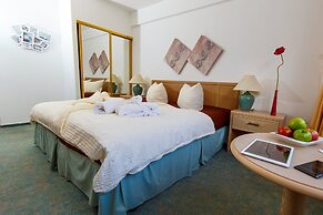 Hotel Antares