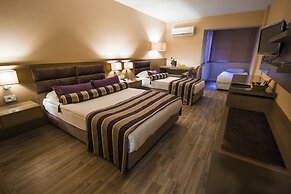 The New Hotel Zeybek