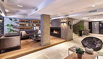 The New Hotel Zeybek