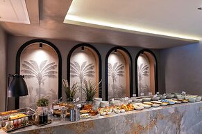 The New Hotel Zeybek