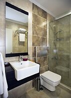 The New Hotel Zeybek