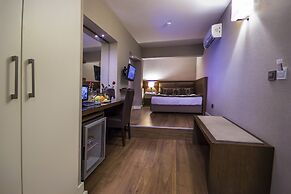 The New Hotel Zeybek