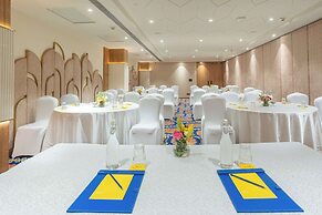 Golden Tulip Jaipur