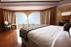 Golden Tulip Jaipur