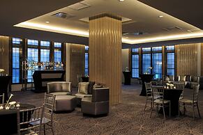 Renaissance Cincinnati Downtown Hotel