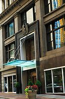 Renaissance Cincinnati Downtown Hotel