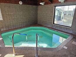Fossil Creek Hotel And Suites