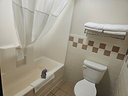 Fossil Creek Hotel And Suites