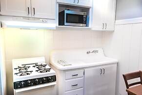 Ocean Echo Inn and Beach Cottages