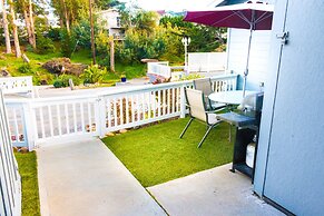 Ocean Echo Inn and Beach Cottages