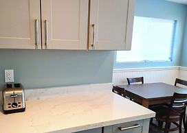 Ocean Echo Inn and Beach Cottages