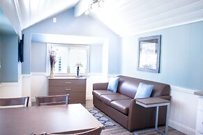 Ocean Echo Inn and Beach Cottages