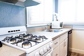 Ocean Echo Inn and Beach Cottages