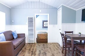 Ocean Echo Inn and Beach Cottages