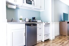 Ocean Echo Inn and Beach Cottages