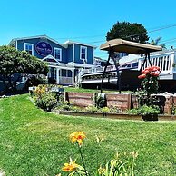 Ocean Echo Inn and Beach Cottages
