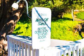 Ocean Echo Inn and Beach Cottages