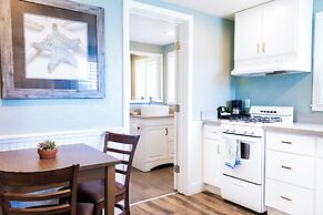 Ocean Echo Inn and Beach Cottages