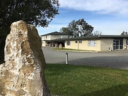 Thornton Lodge Motel