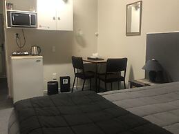 Thornton Lodge Motel