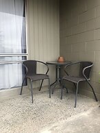 Thornton Lodge Motel