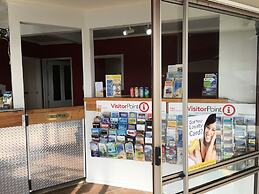 Thornton Lodge Motel