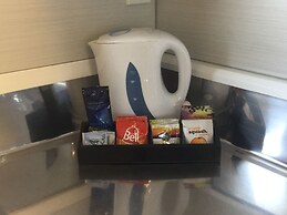 Thornton Lodge Motel