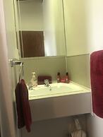 Thornton Lodge Motel