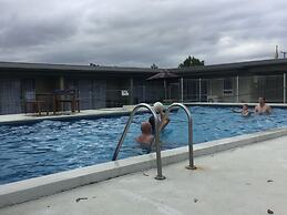 Thornton Lodge Motel