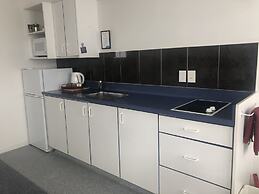 Thornton Lodge Motel