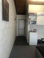 Thornton Lodge Motel