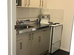 Thornton Lodge Motel