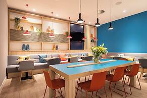 Holiday Inn Express Antwerp City Centre by IHG