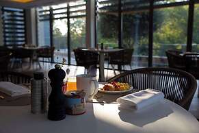 Zenitude Hotel la Valadiere, Ascend Hotel Collection