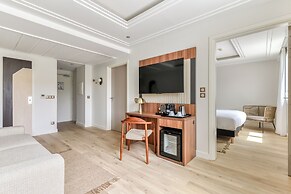 Zenitude Hotel la Valadiere, Ascend Hotel Collection