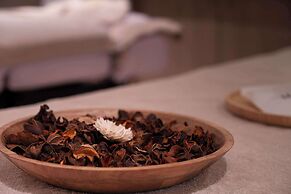 Zenitude Hotel la Valadiere, Ascend Hotel Collection
