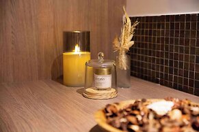 Zenitude Hotel la Valadiere, Ascend Hotel Collection