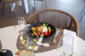 Zenitude Hotel la Valadiere, Ascend Hotel Collection