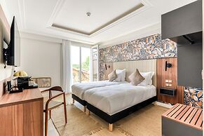 Zenitude Hotel la Valadiere, Ascend Hotel Collection