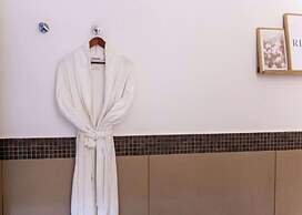Zenitude Hotel la Valadiere, Ascend Hotel Collection