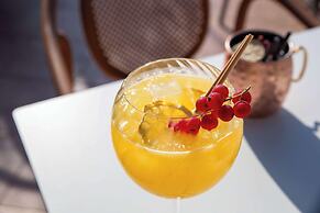 Zenitude Hotel la Valadiere, Ascend Hotel Collection