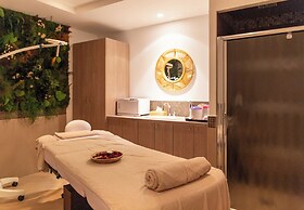 Zenitude Hotel la Valadiere, Ascend Hotel Collection