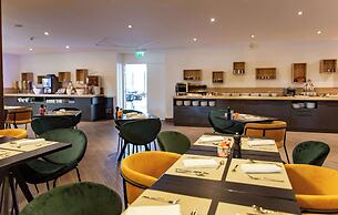 Zenitude Hotel la Valadiere, Ascend Hotel Collection