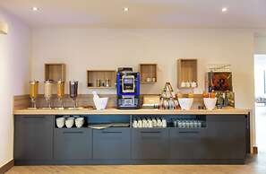 Zenitude Hotel la Valadiere, Ascend Hotel Collection