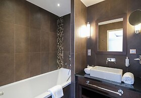 Zenitude Hotel la Valadiere, Ascend Hotel Collection