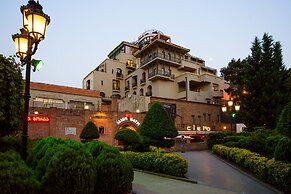 Tiflis Palace