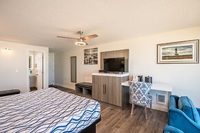 Sailor Jack's Oceanfront Inn