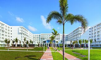 Hotel Riu Playa Blanca - All Inclusive